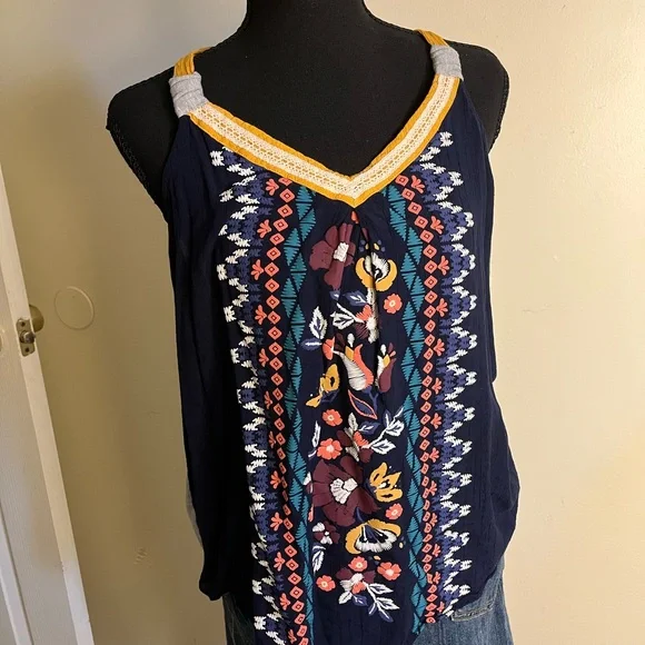 Xhilaration Boho Navy Sleeveless Top - Picture 1 of 5